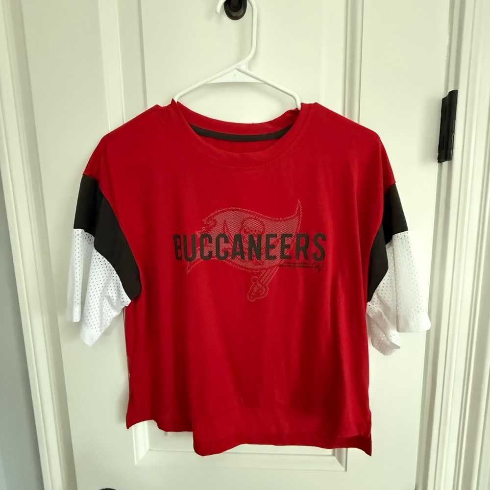 Tampa Bay Buccaneers women’s shirt